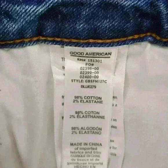 𝅺GOOD American Frayed Bermuda Denim Shorts 0/25 - Picture 9 of 9